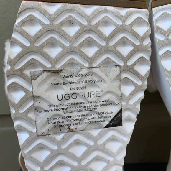 UGG LeFluff Chella Fluffy Sandal - Picture 10 of 13